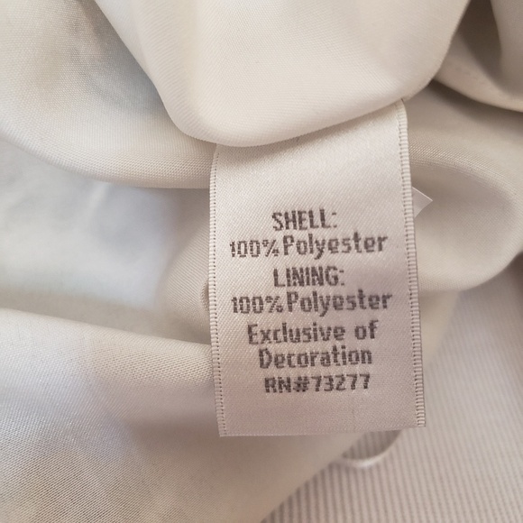 Ann Taylor Loft eyelet off the shoulder top - Picture 7 of 8